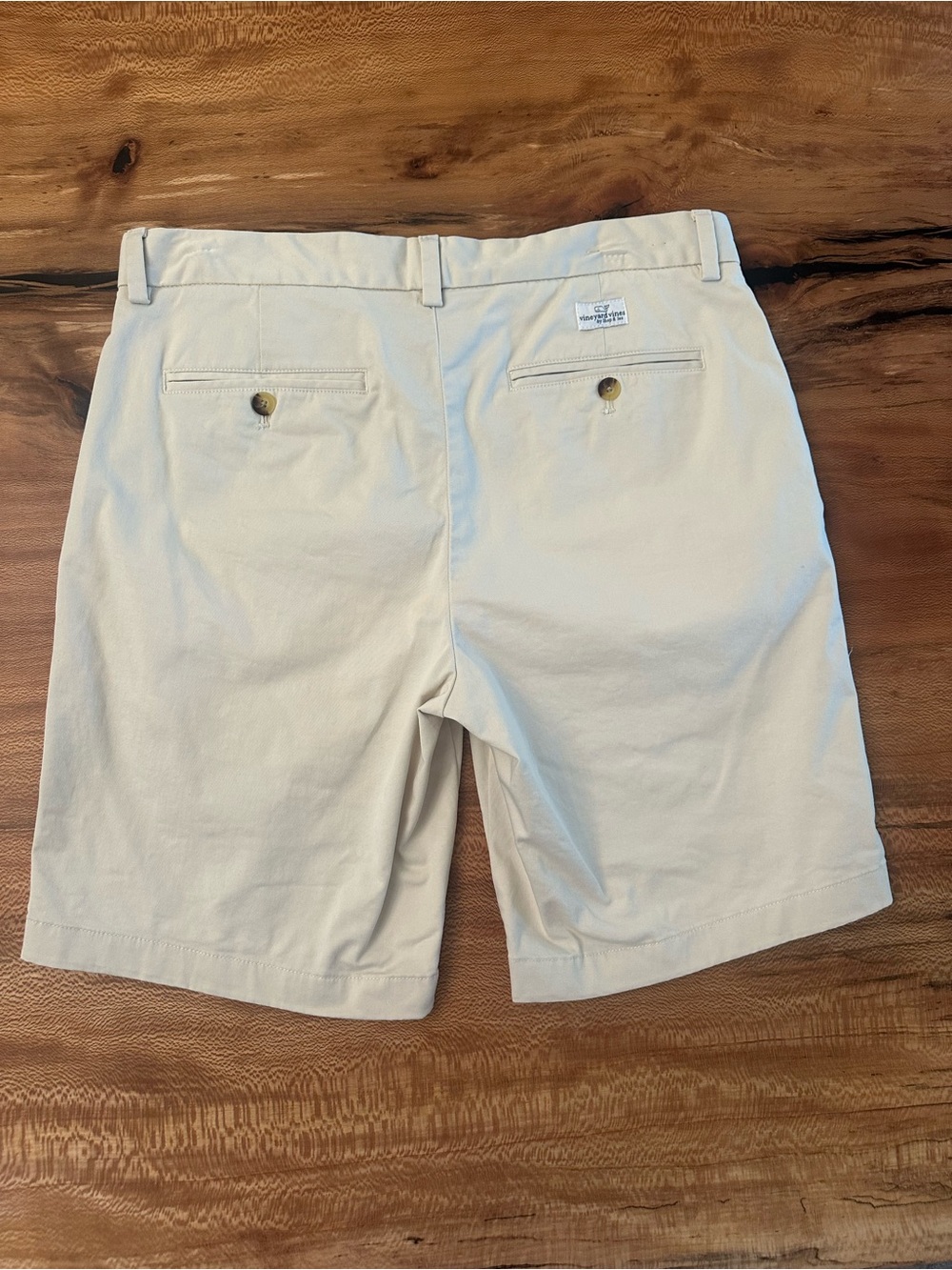 Vineyard Vines Breaker Shorts Men's
| Size: 32| Khaki Stone Flat Front NWOT - Picture 9 of 15